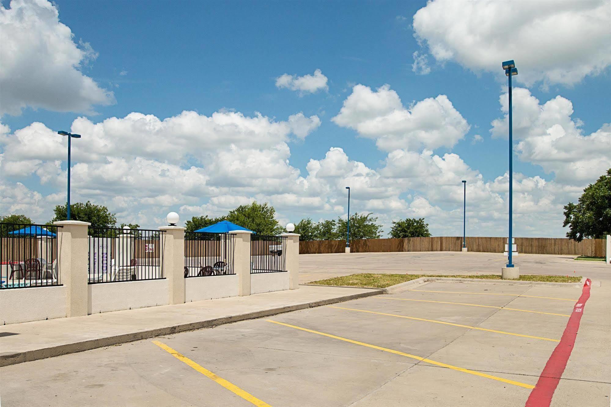 Motel 6-Cleburne, Tx Dış mekan fotoğraf